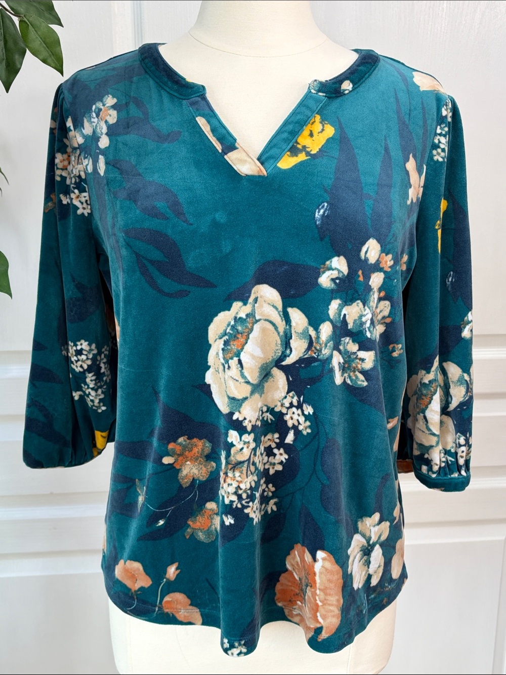 Denim & Co Printed Silky Velour Split Neck 3/4 Sleeve Top ~ Dark Spruce Green